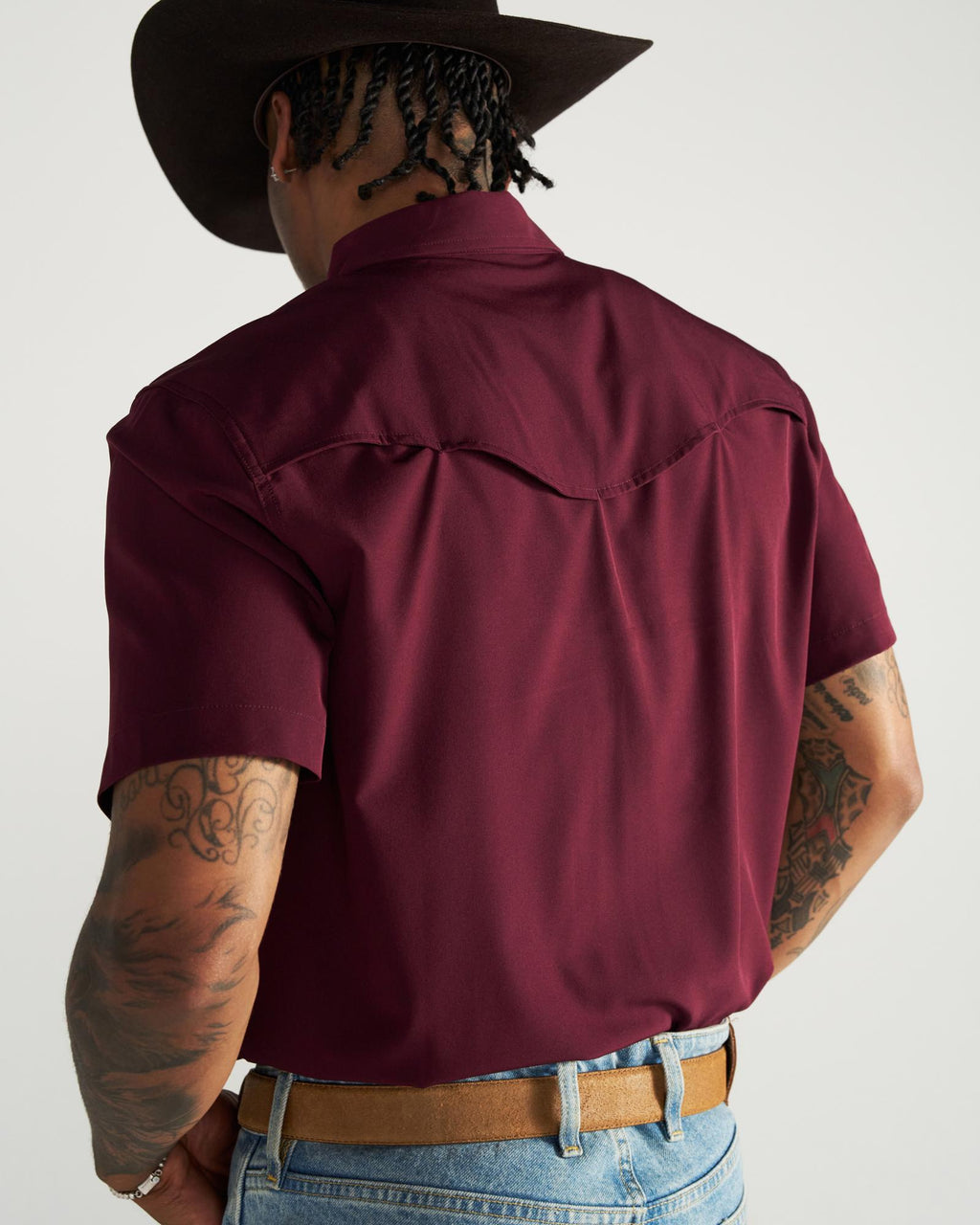Closeup detail view of Men's Performance Western Short Sleeve Pearl Snap - Maroon