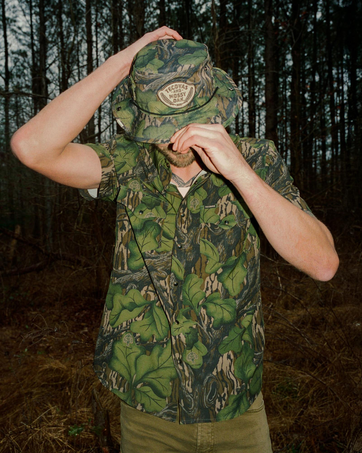 Closeup detail view of Men's Tecovas x Mossy Oak Performance Western Short Sleeve - Full Foliage