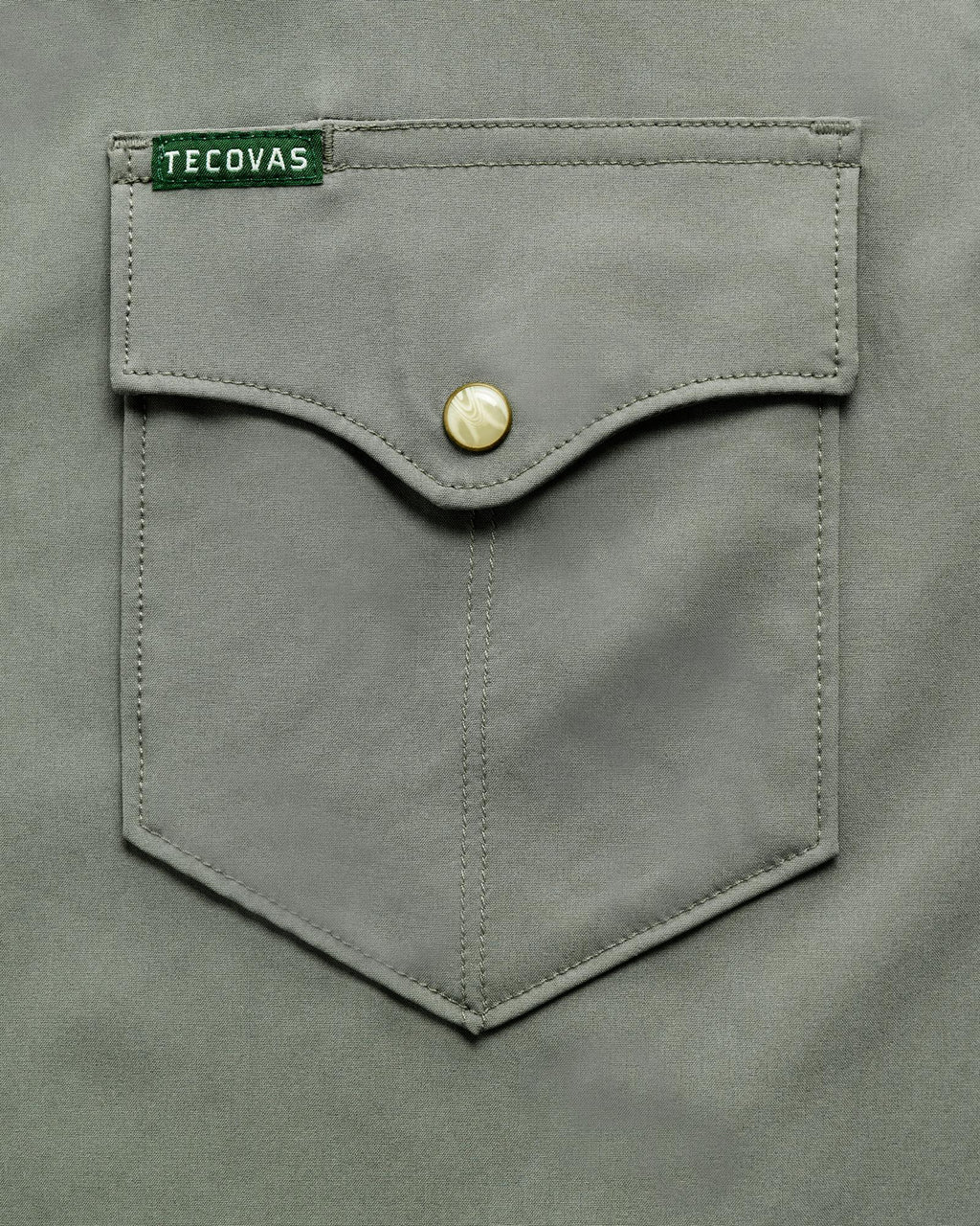 Closeup detail view of Men's Performance Western Pearl Snap SS - Cactus