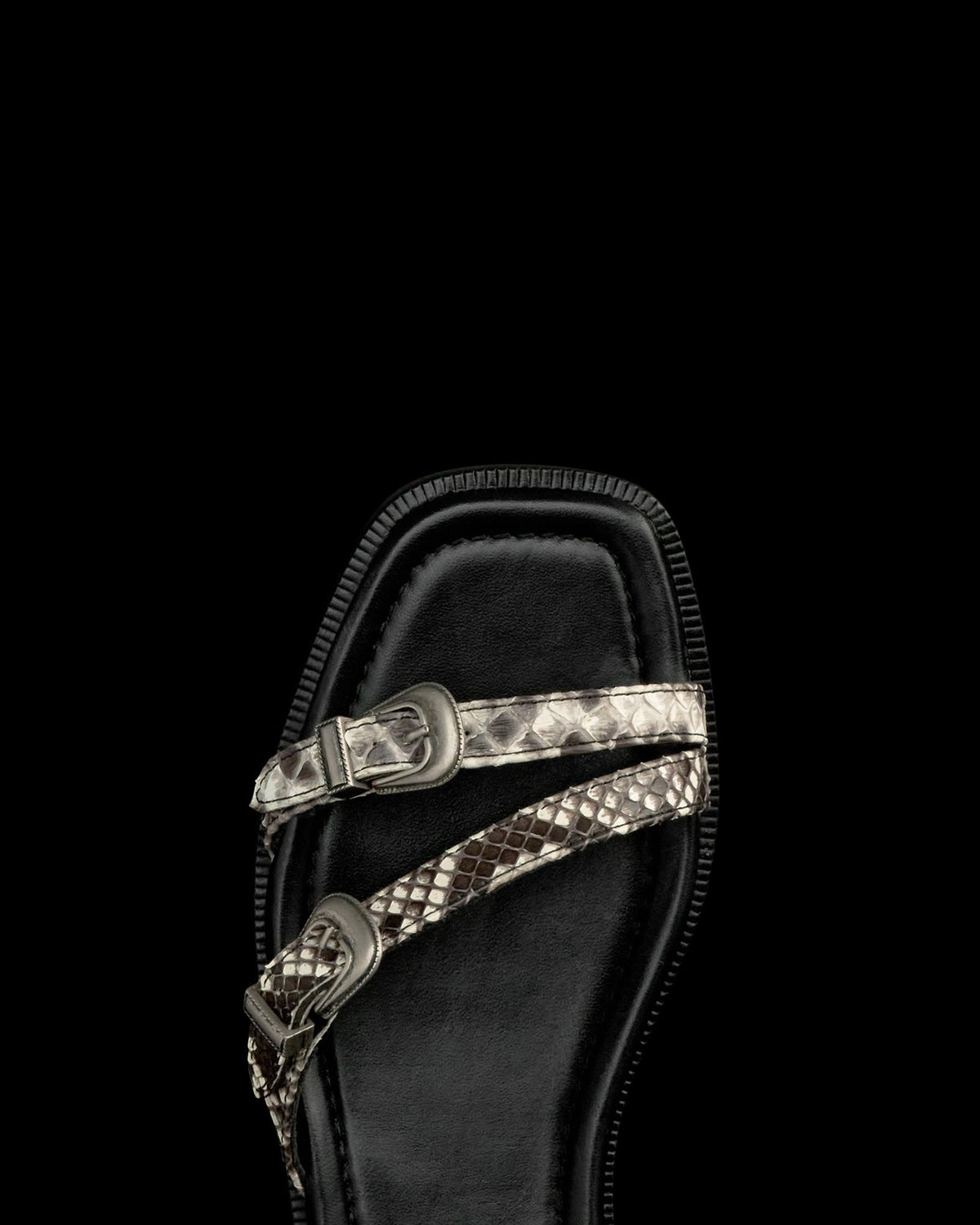 View of The Blakely - Black/Bone
