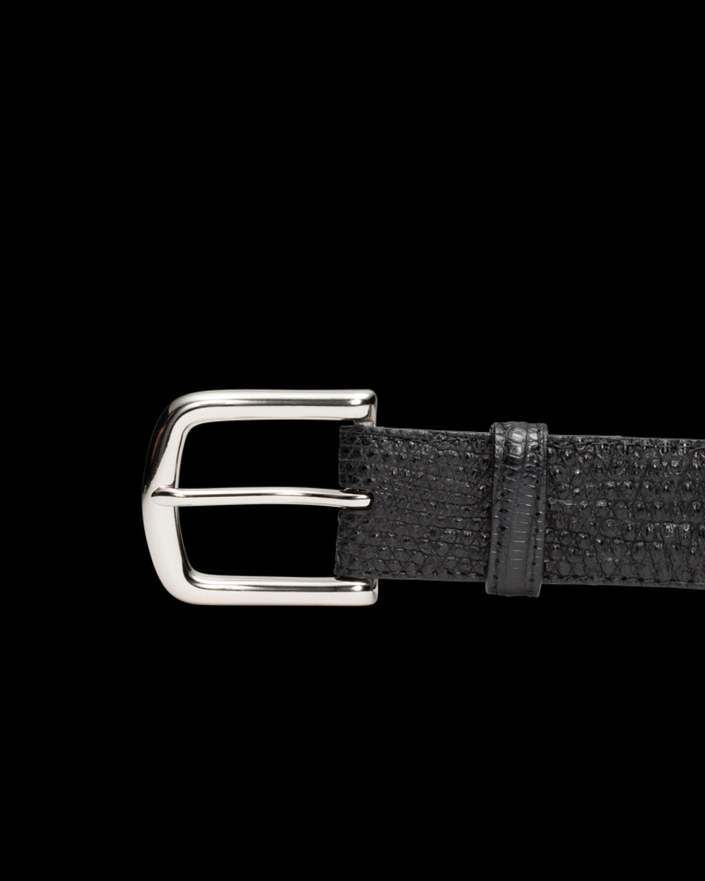 Front view of Men's Lizard Belt II - Midnight on plain background