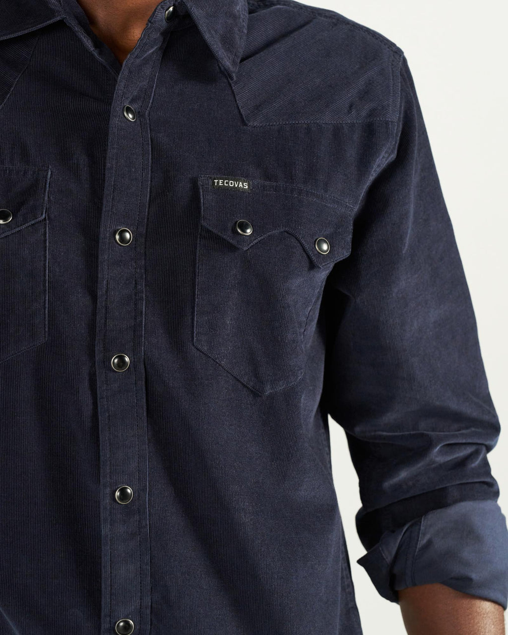 Closeup detail view of Men's Texas Weight Corduroy Pearl Snap - Dark Navy