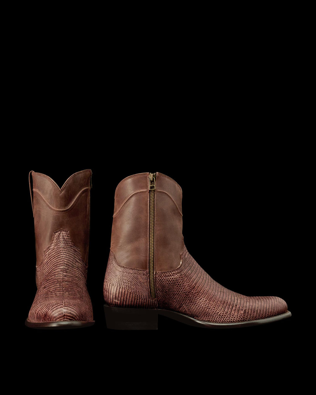 Pair view of The Dean - Cask Lizard on plain background