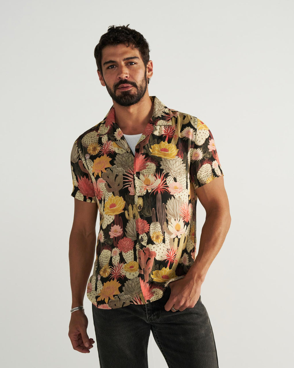 Front view of Men's Lakeside - Black/Multi on model