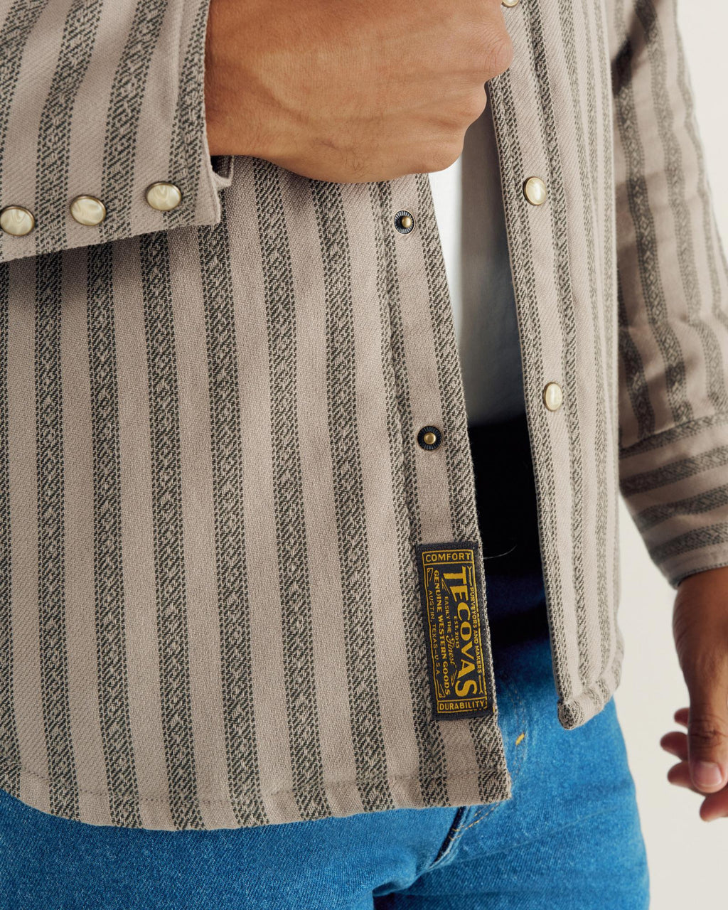 Closeup detail view of Men's Sawtooth Pearl Snap Shacket - Gray / Black