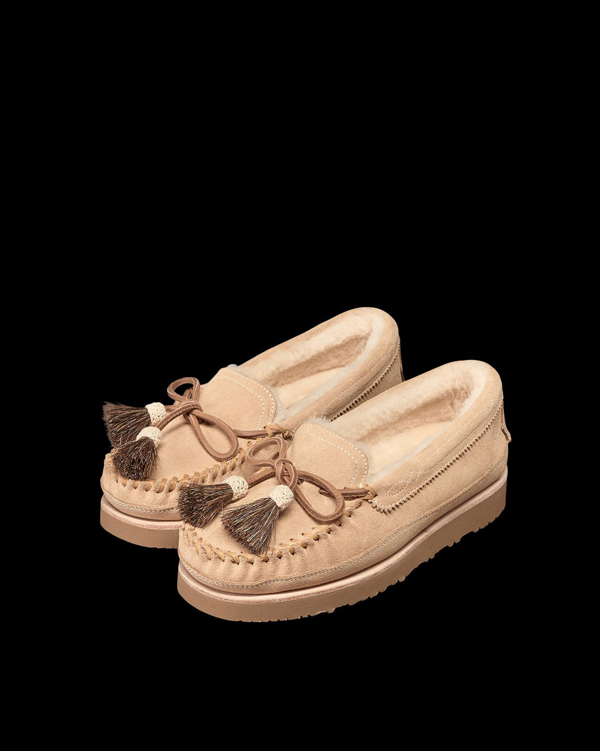 Quarterfront view of The Millie - Soft Sand on plain background