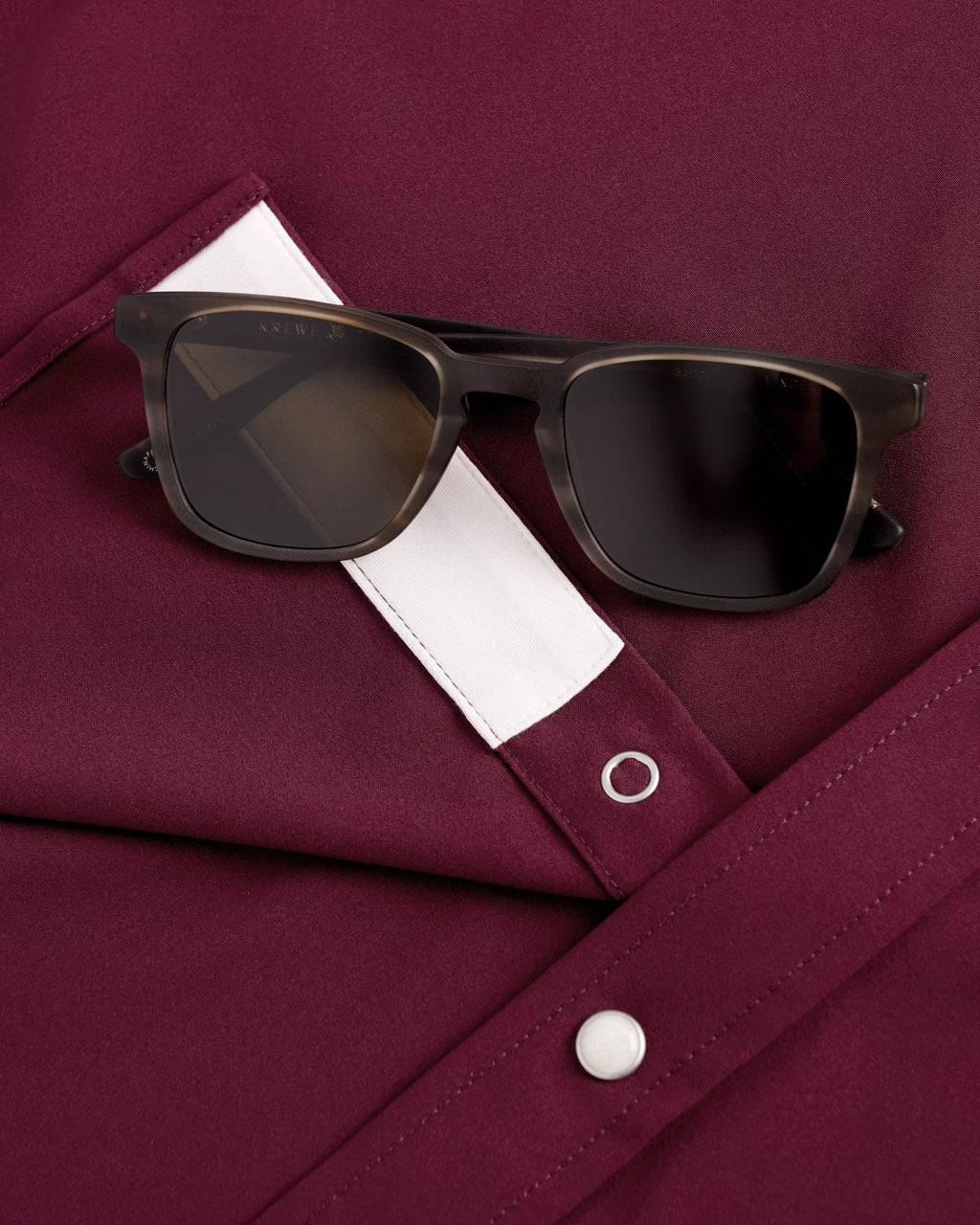 Closeup detail view of Men's Performance Western Short Sleeve Pearl Snap - Maroon