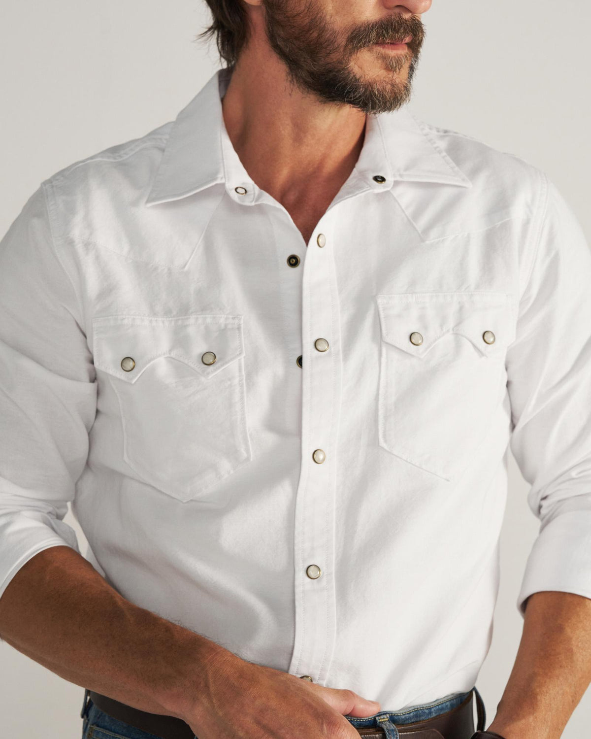 Closeup detail view of Men's Vintage Weight Pearl Snap LS - White