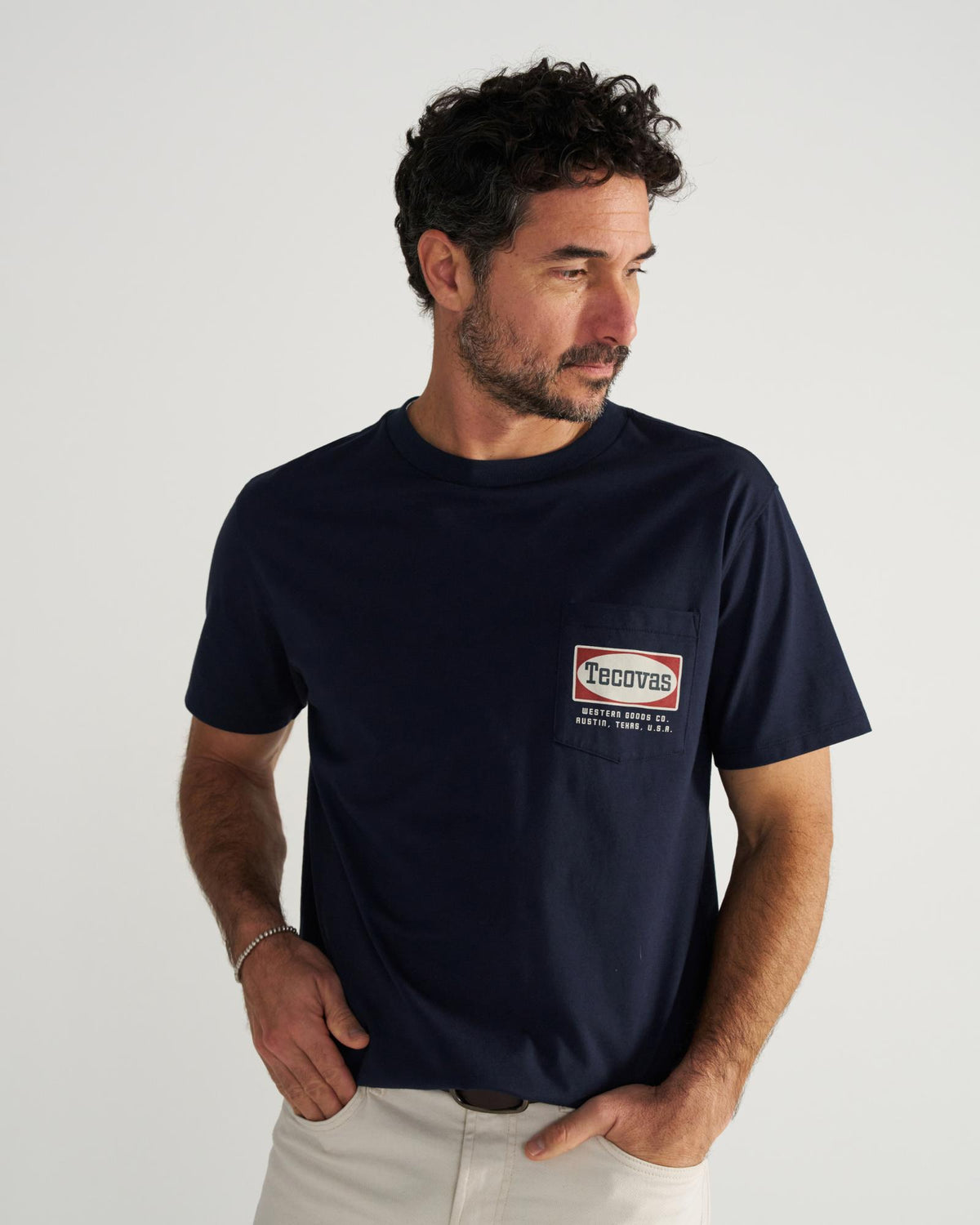 Closeup detail view of Men's Oval Tecovas Pocket T-Shirt - Navy/Red
