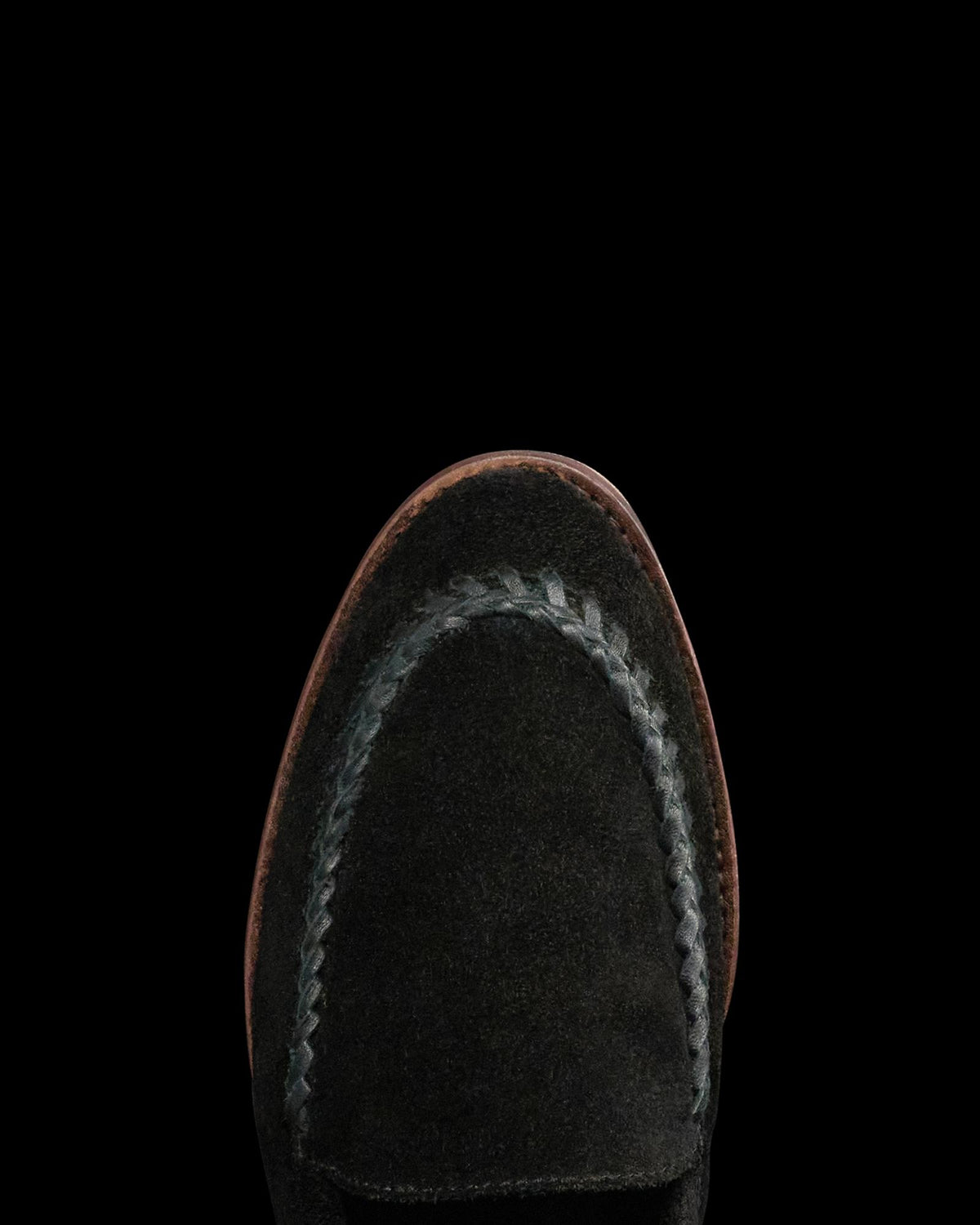 Toe view of The Claire Braid - Midnight on plain background