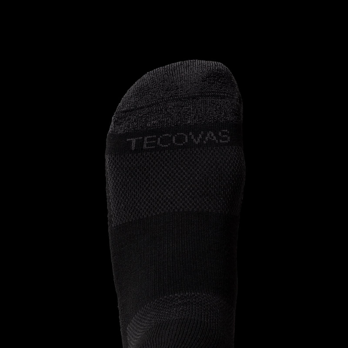 Toe view of Men's Mid-Calf Sock - Midnight on plain background