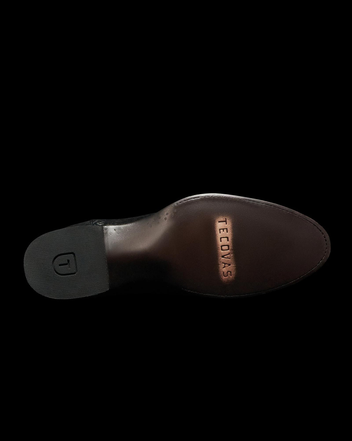 Sole view of The Earl - Carbon on plain background