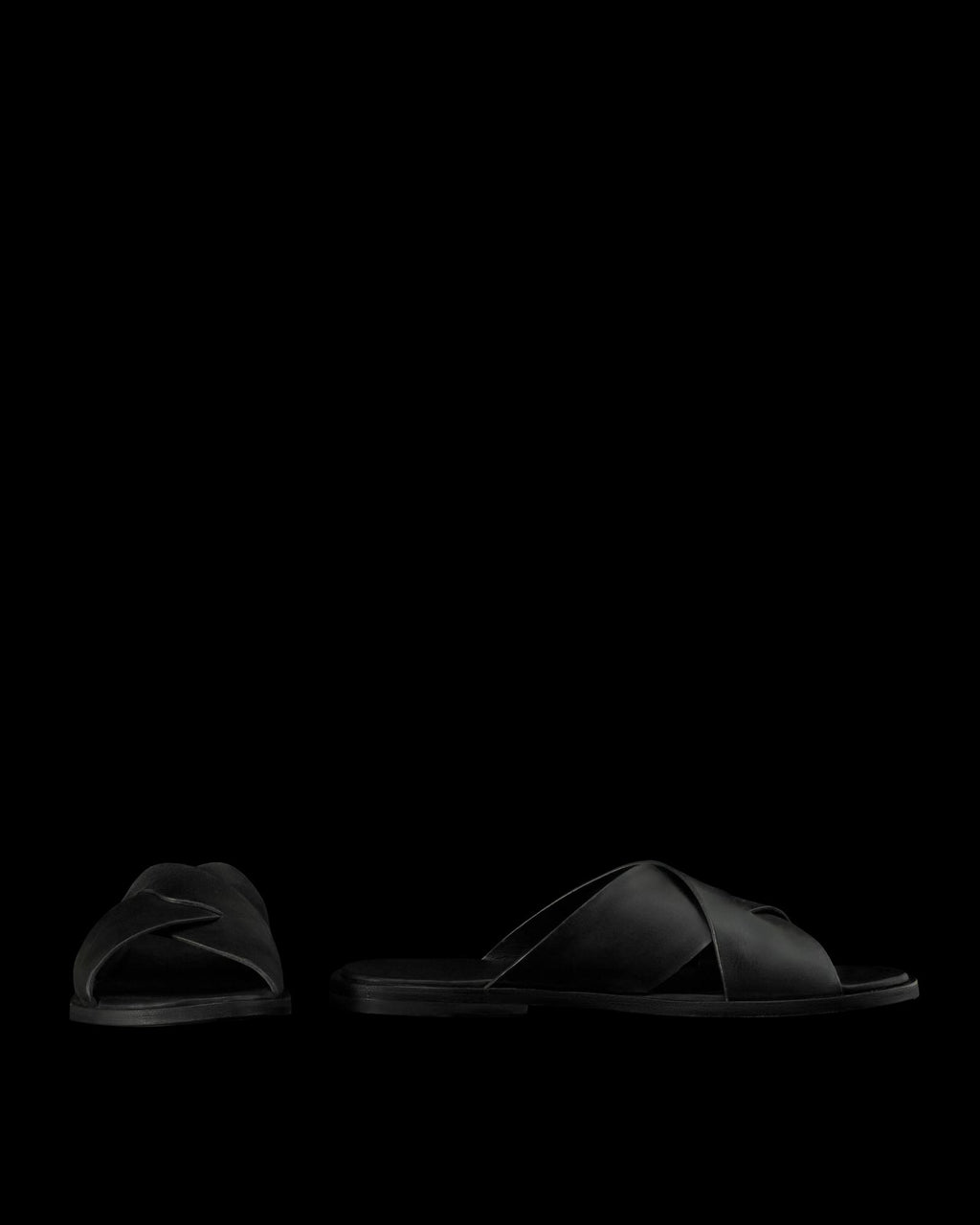 Pair view of The Lexington - Midnight on plain background