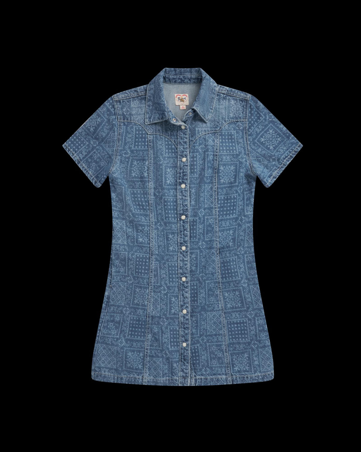 Closeup detail view of Women's Short Sleeve Mini Pearl Snap Dress - Blue Bandana