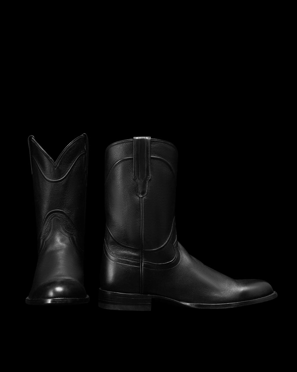 Pair view of The Earl - Midnight on plain background