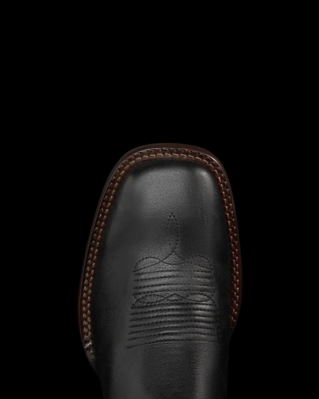 Toe view of The Doc - Midnight on plain background