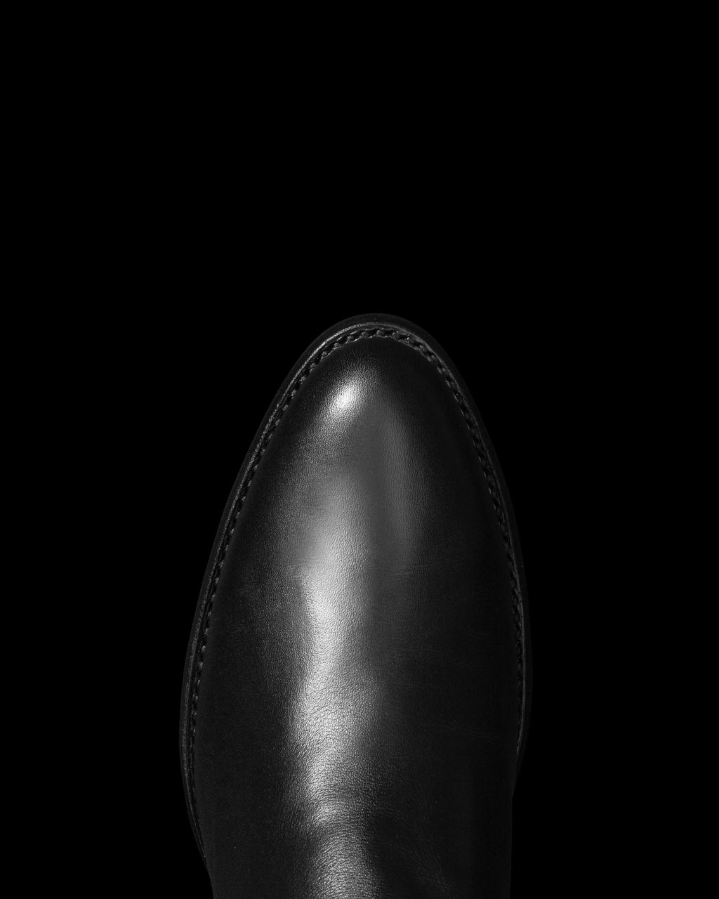 Toe view of The Dean - Midnight on plain background