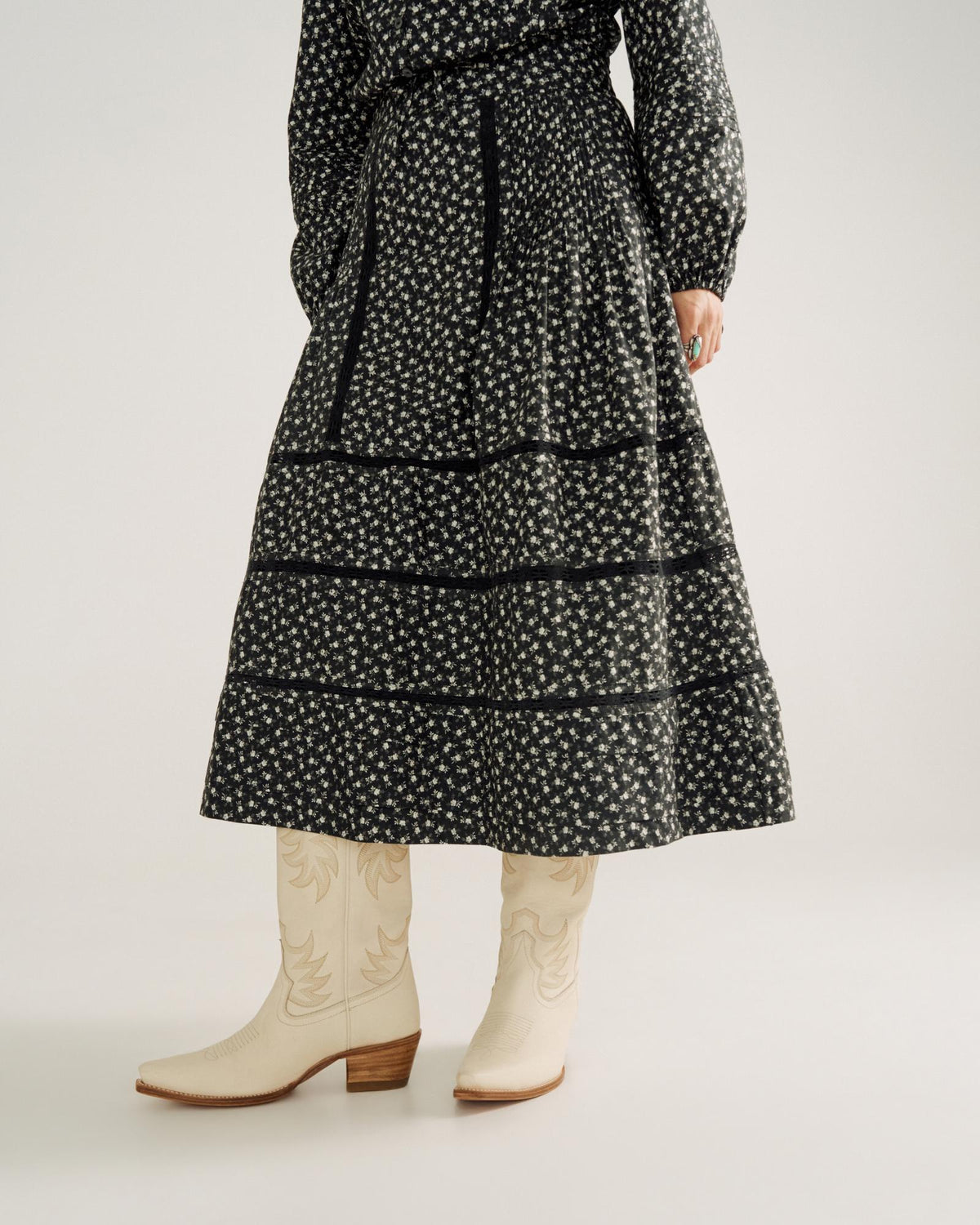 Front view of Women's Cotton Poplin Midi Skirt - Black / White on model