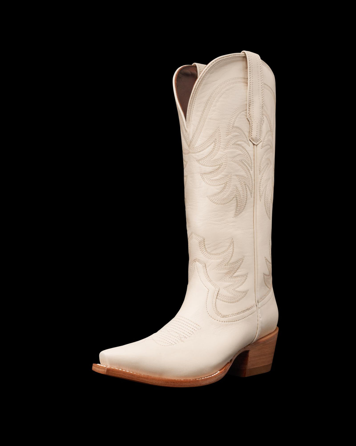Quarterfront view of The Annie - Bone on plain background