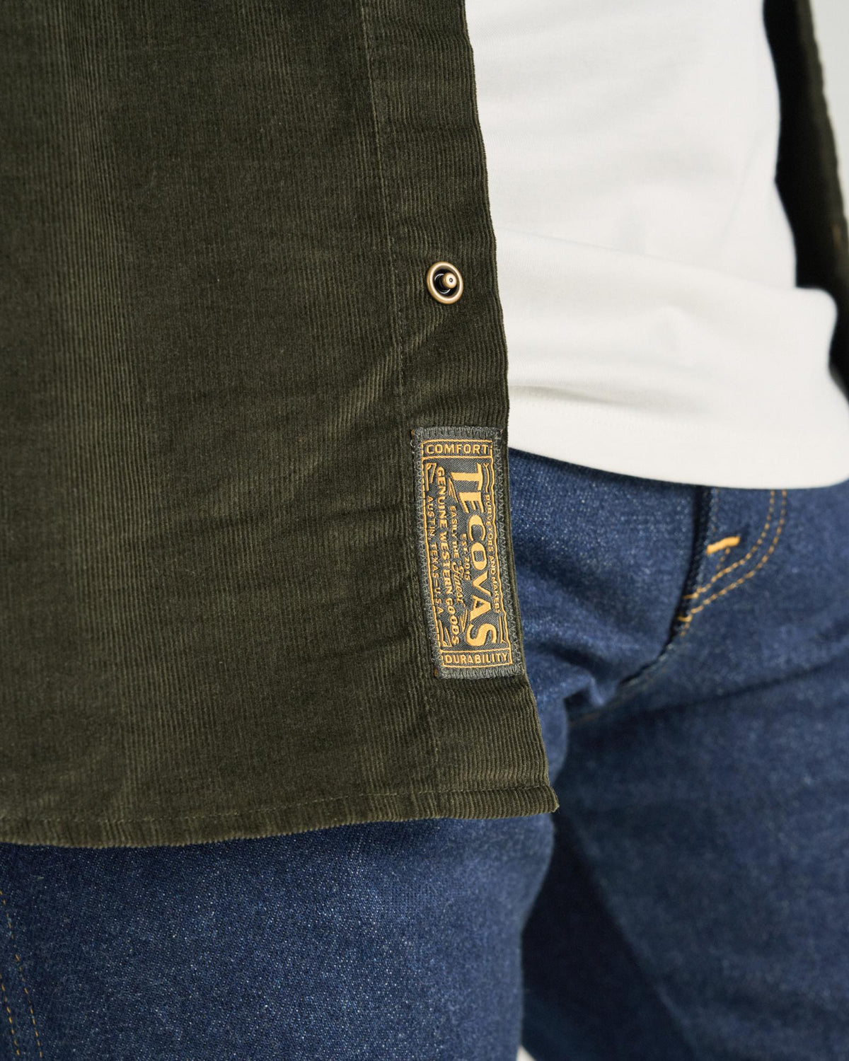 Closeup detail view of Men's Texas Weight Corduroy Pearl Snap LS - Pine