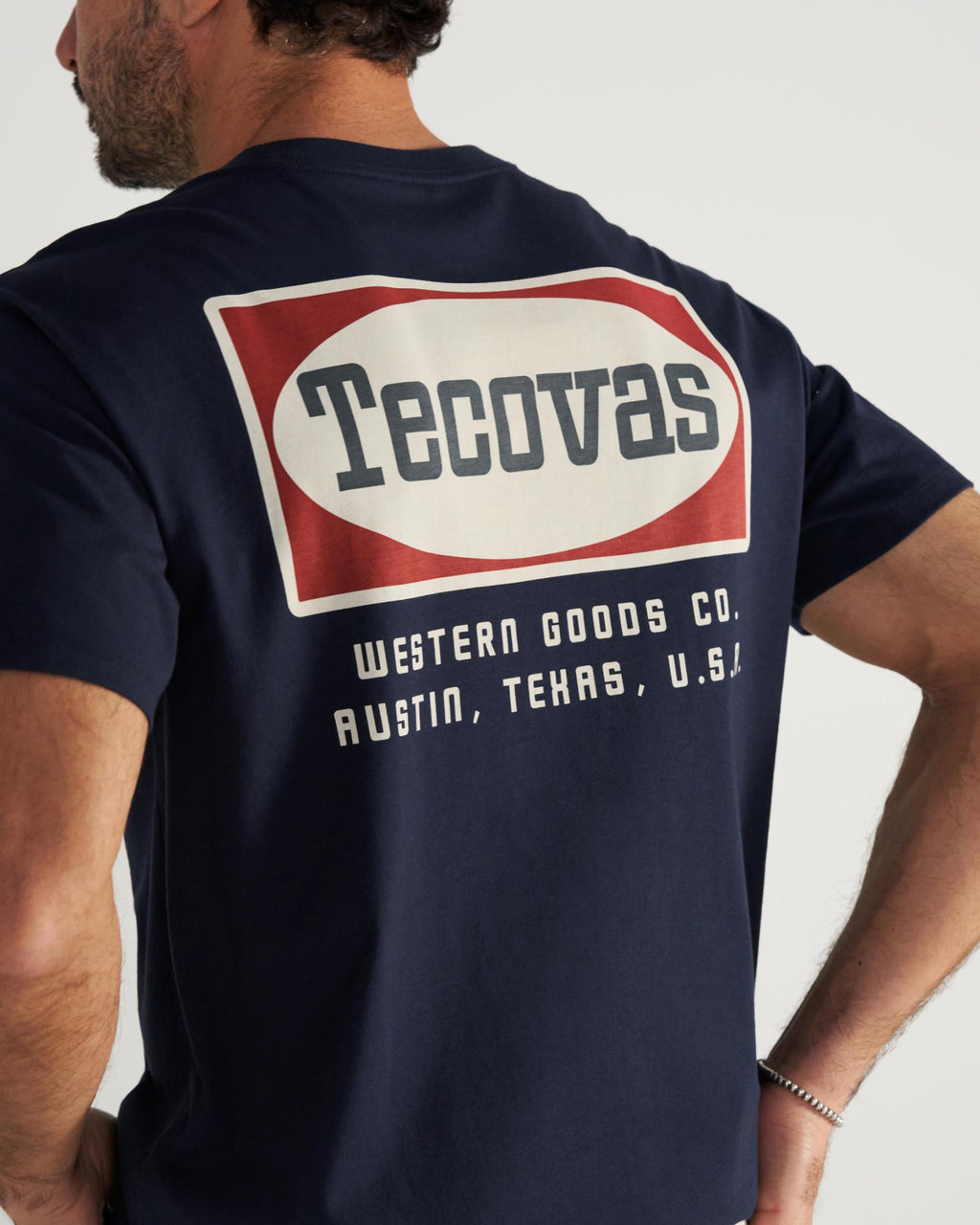 Closeup detail view of Men's Oval Tecovas Pocket T-Shirt - Navy/Red