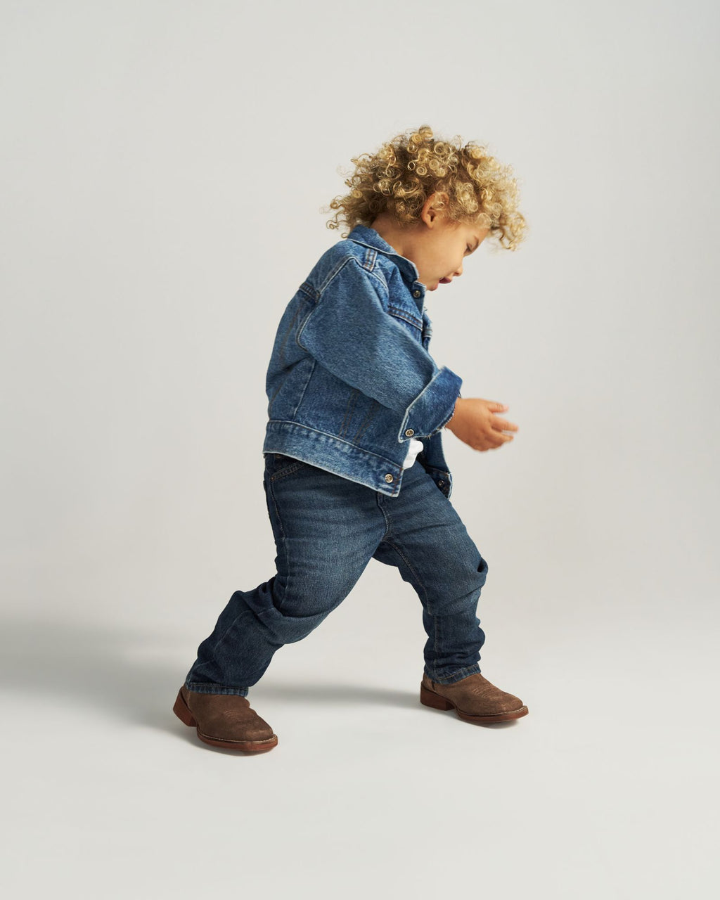 Full view of The Doc Toddler - Gravel on model