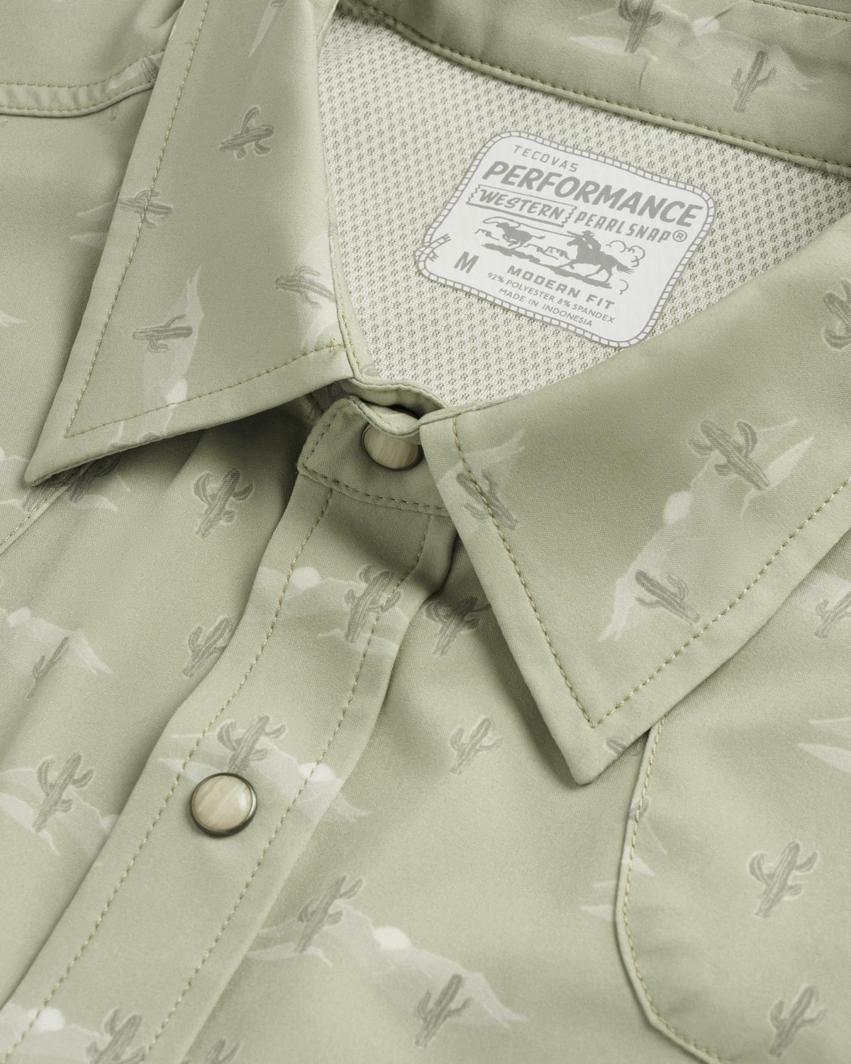 Closeup detail view of Men's Performance Western Short Sleeve Pearl Snap - Desert Sage/Light Sand