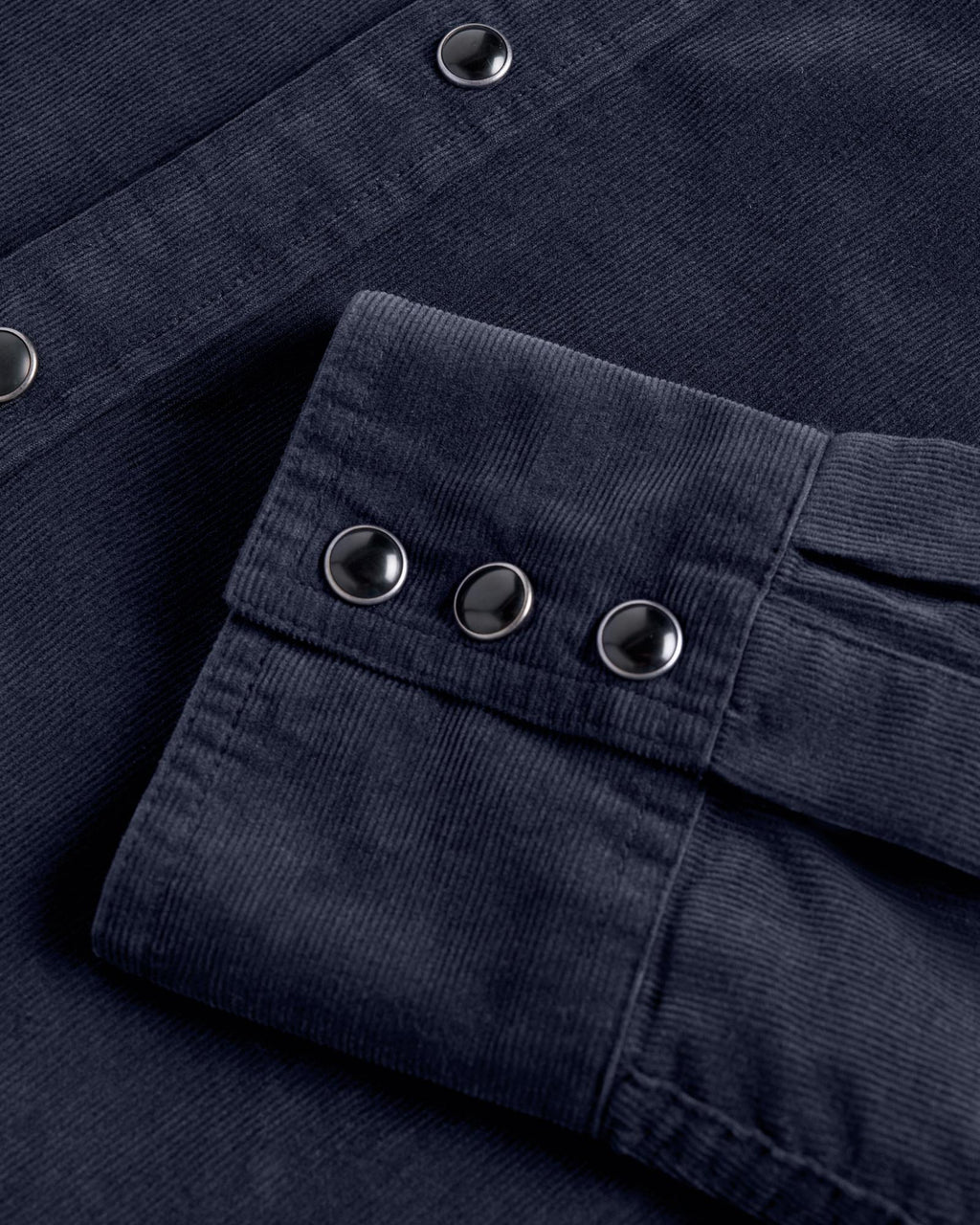Closeup detail view of Men's Texas Weight Corduroy Pearl Snap - Dark Navy