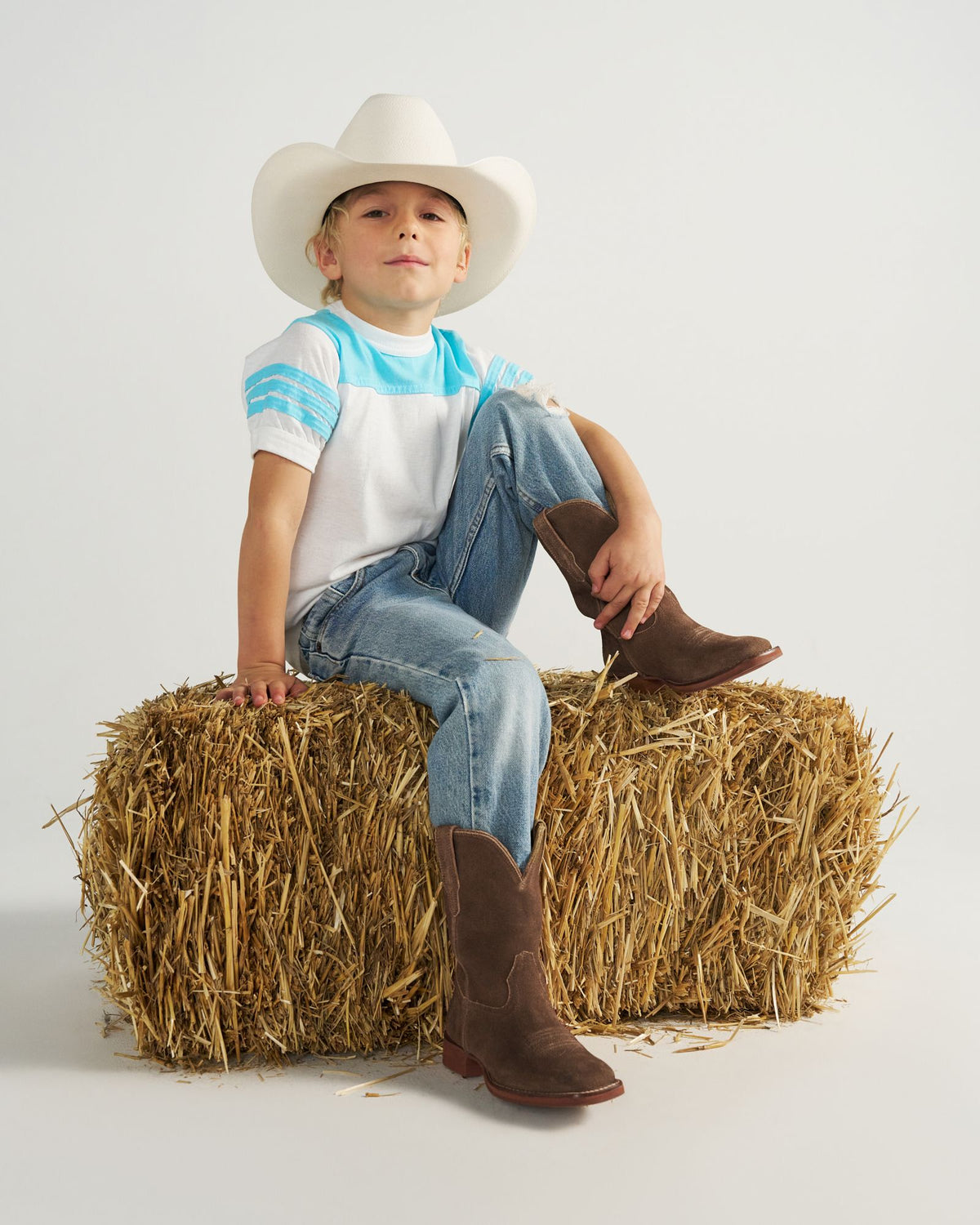 Full view of The Doc Kid - Gravel on model