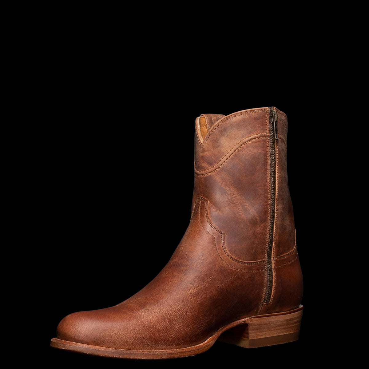 Quarterfront view of The Dean - Scotch on plain background