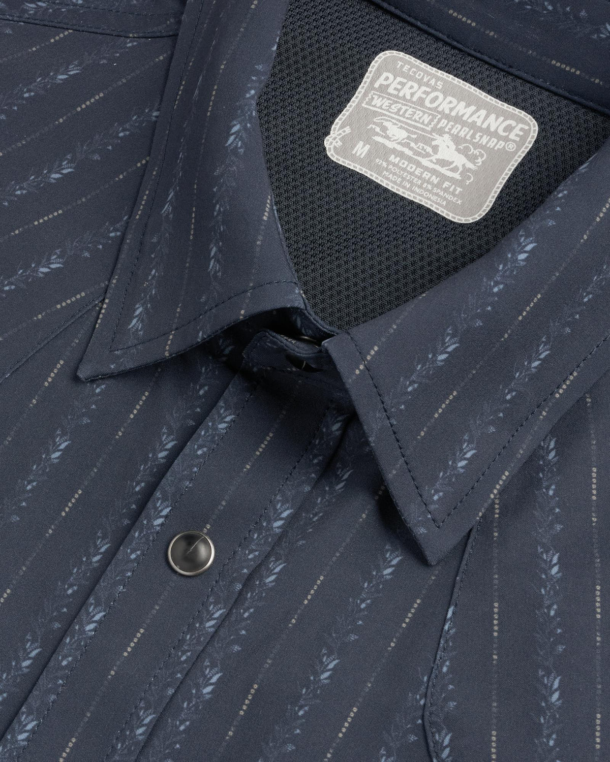 Closeup detail view of Men's Performance Western Short Sleeve Pearl Snap - Dark Navy/Multi
