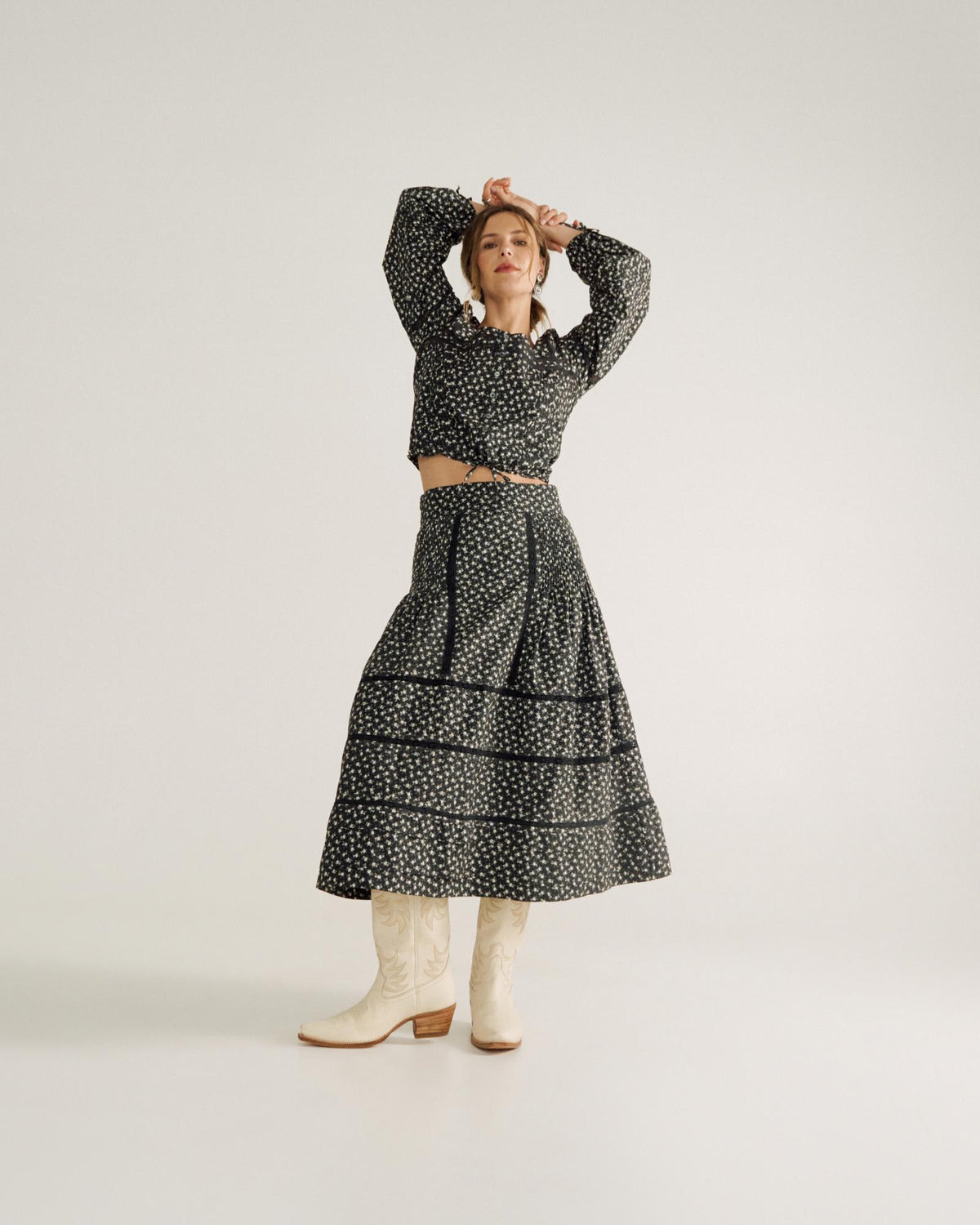 Full view of Women's Cotton Poplin Midi Skirt - Black / White on model