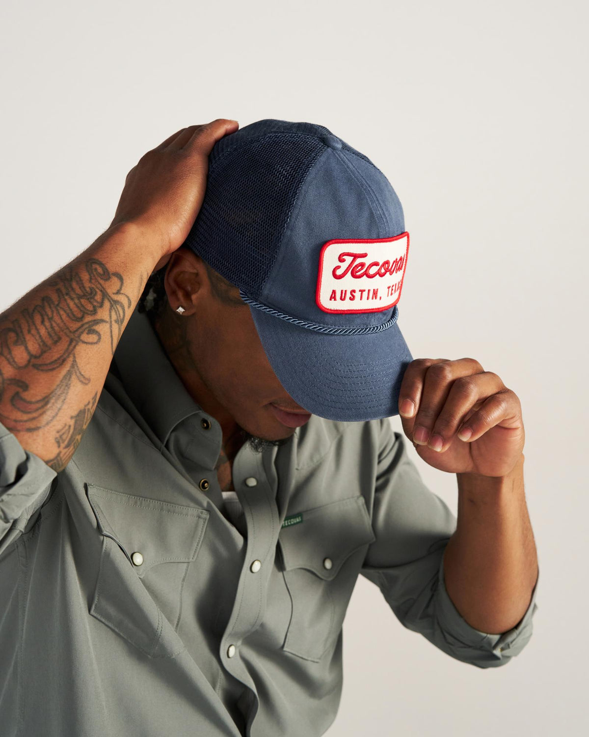 Profile view of Mechanic Trucker - Washed Blue on plain background