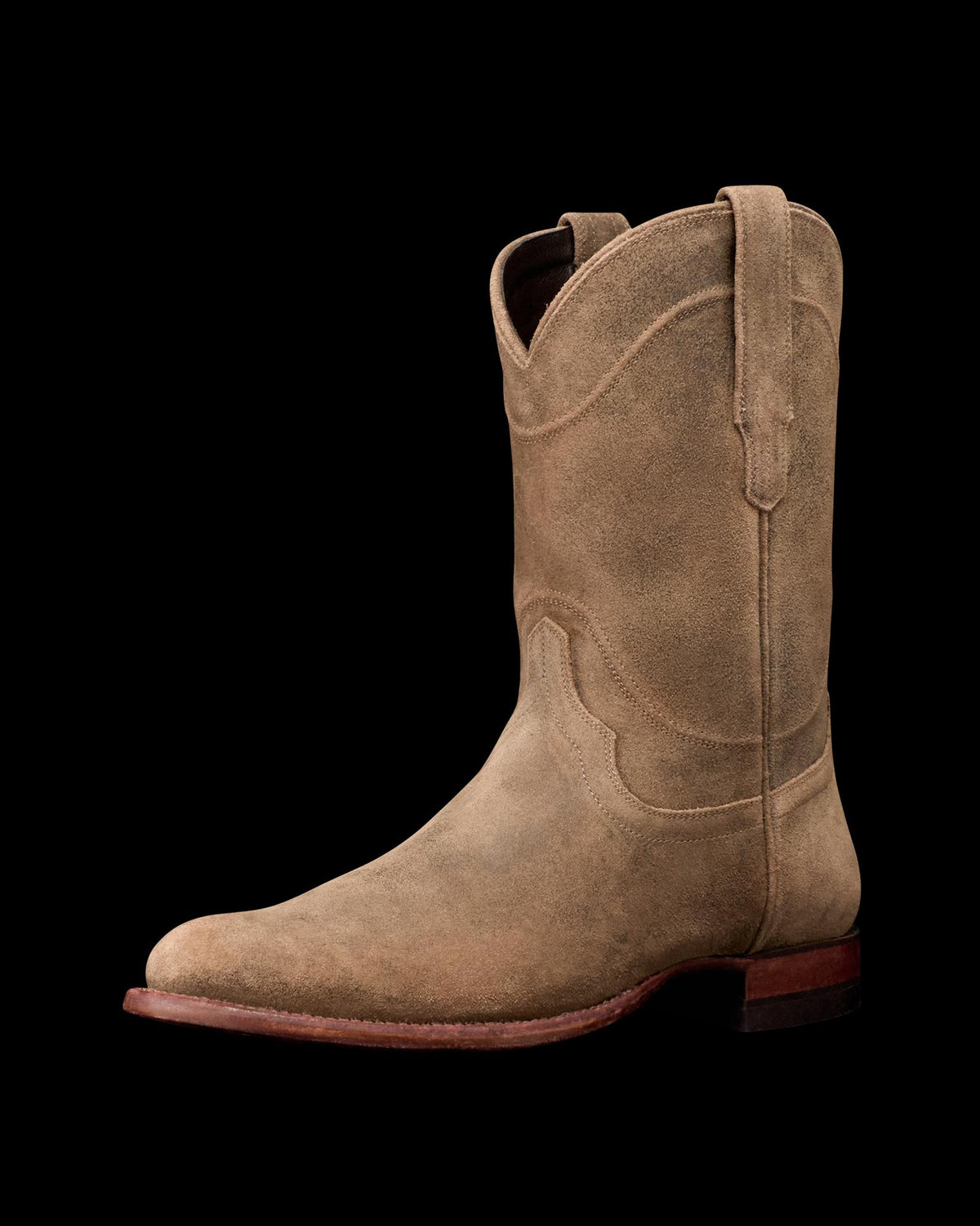 Quarterfront view of The Earl - Gravel Suede on plain background